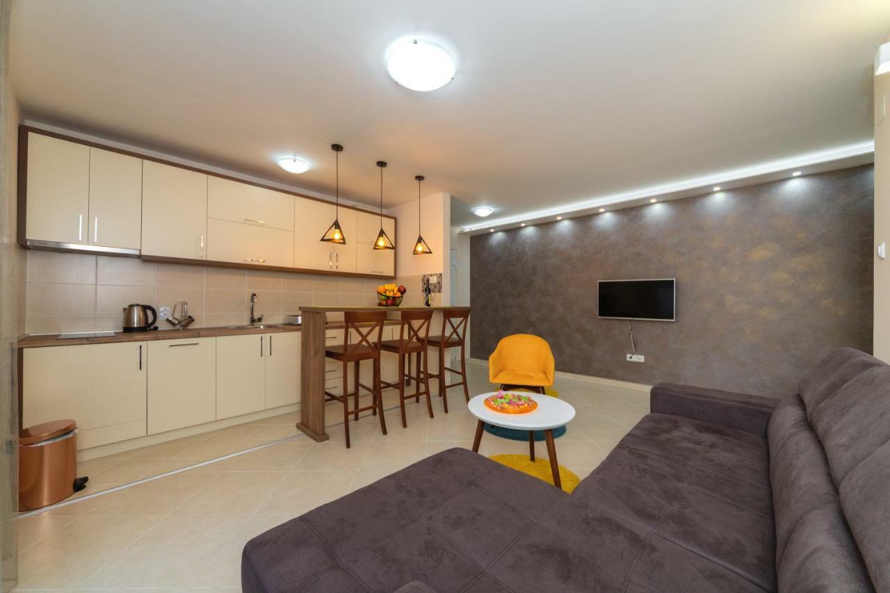 Apartmani Tref Petrovac Екстериор снимка