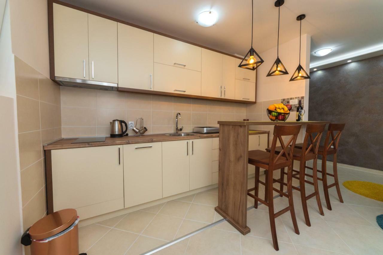 Apartmani Tref Petrovac Екстериор снимка