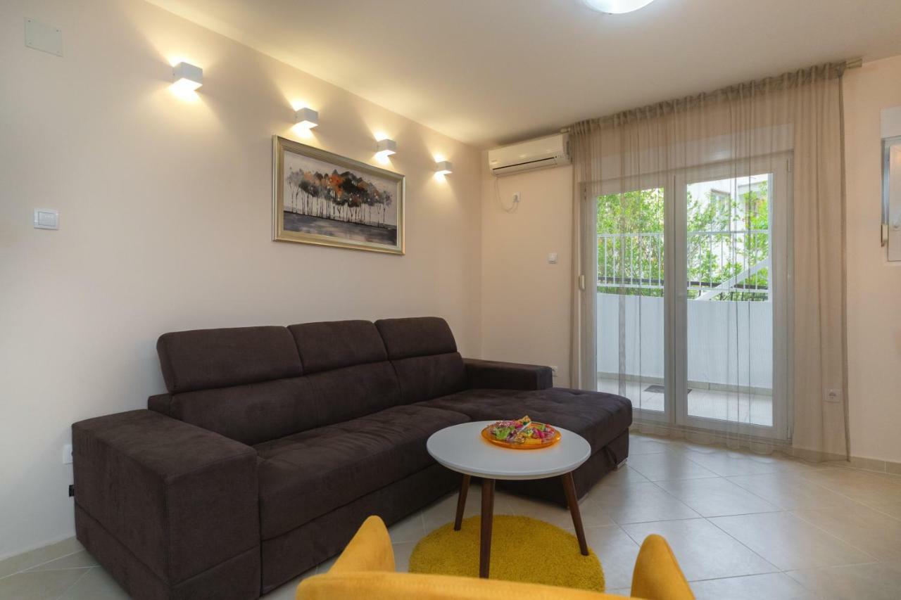 Apartmani Tref Petrovac Екстериор снимка